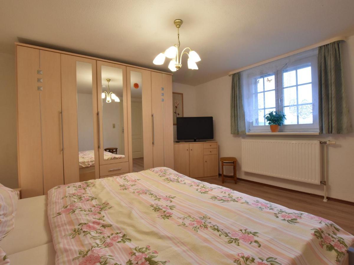 Classy Apartment In Boltenhagen With Terrace Екстер'єр фото